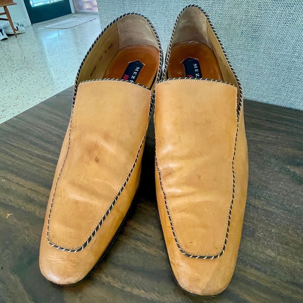 Mezlan tan leather loafers/simple, classic design/good condition/11M